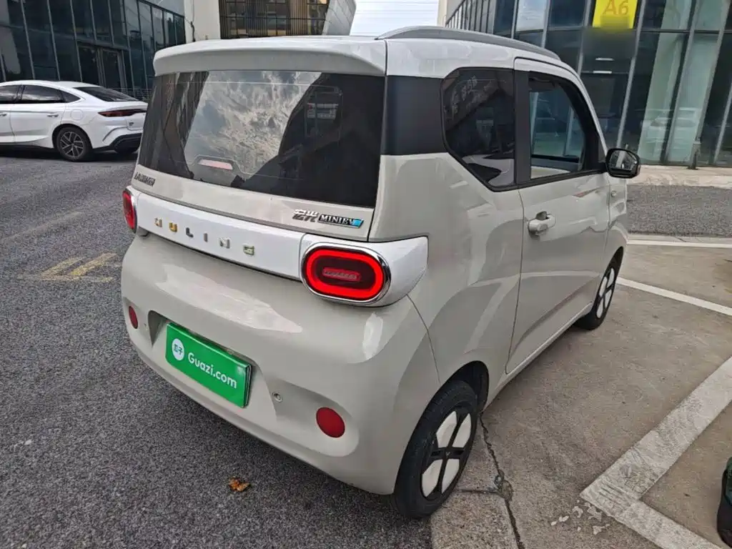 Wuling MINIEV — миниатюра 7