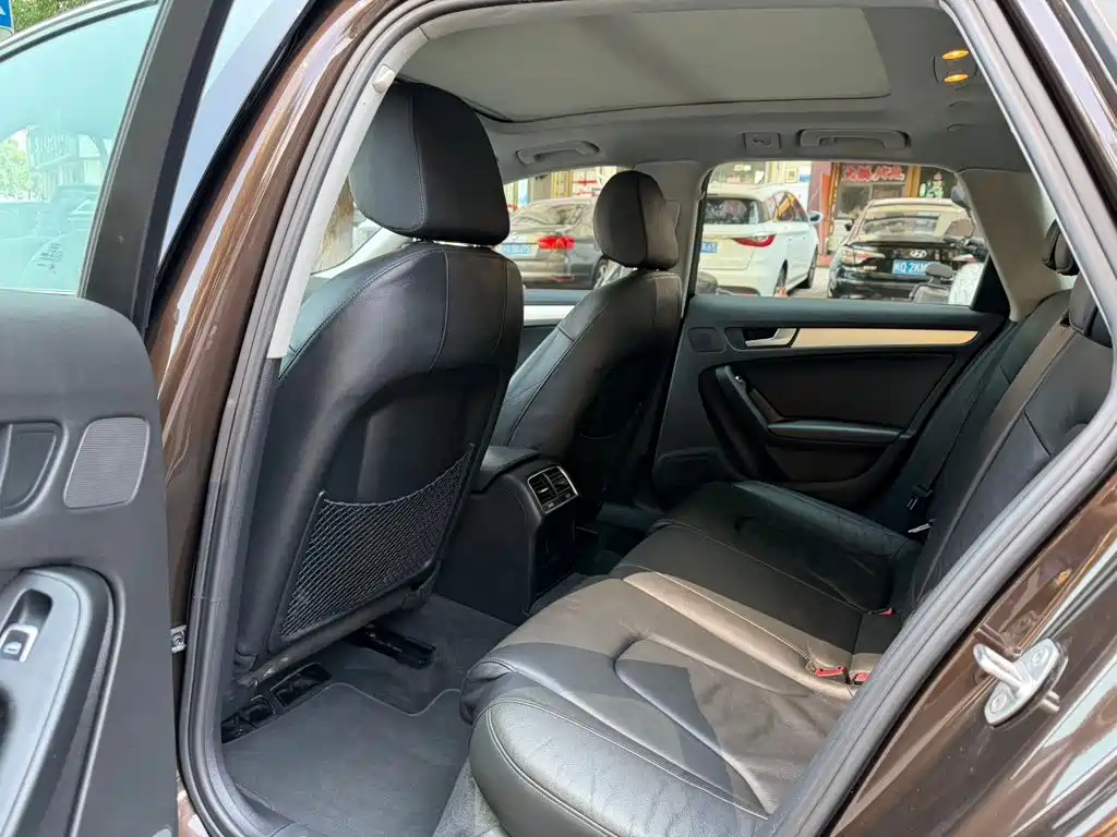 Audi A4 (Import) — миниатюра 7