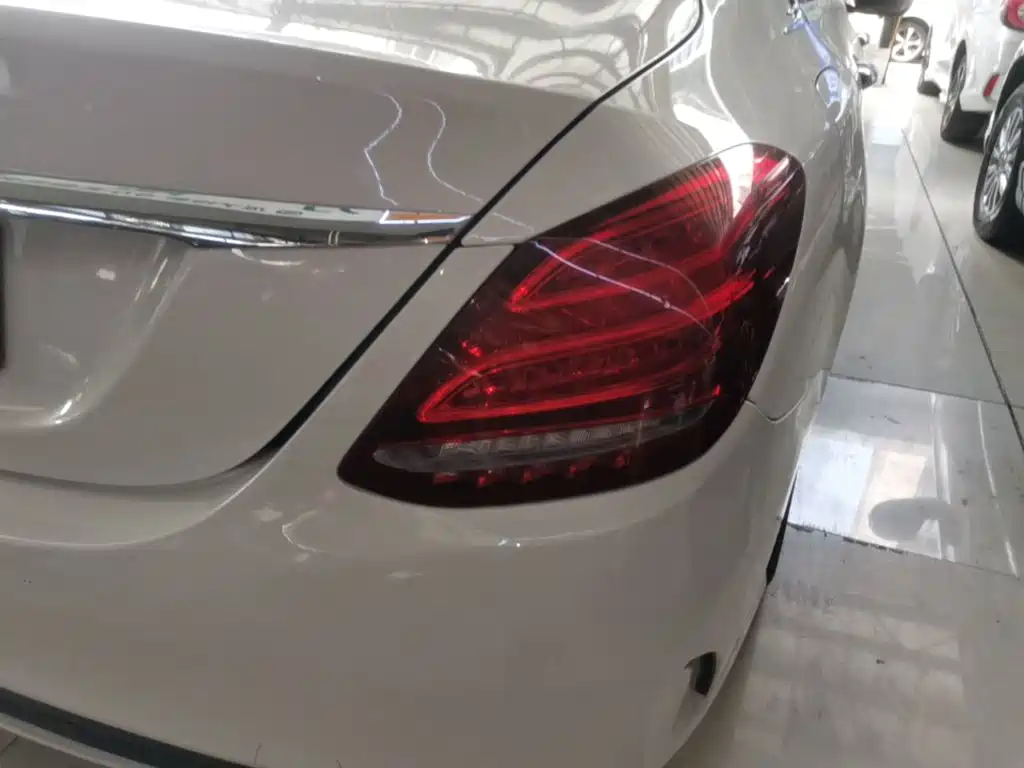 Mercedes-Benz C-Class — миниатюра 8