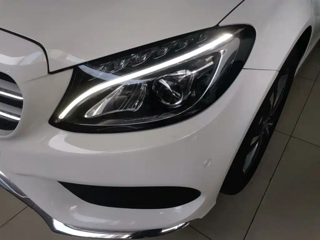 Mercedes-Benz C-Class — миниатюра 24