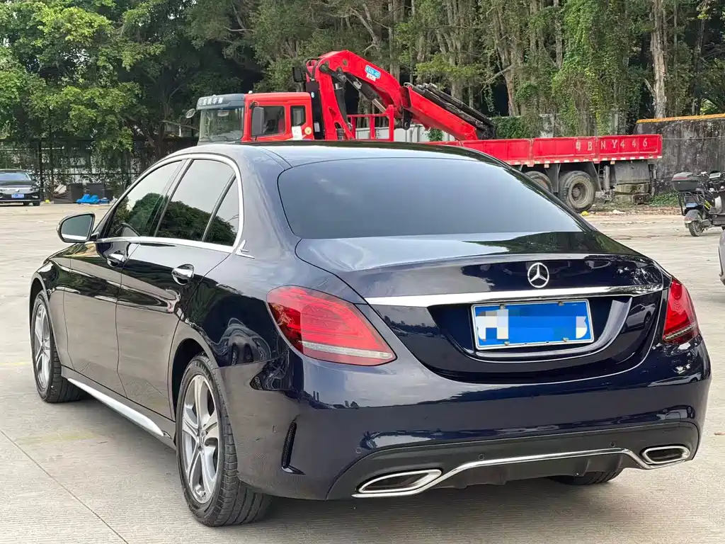 Mercedes-Benz C-Class — миниатюра 9