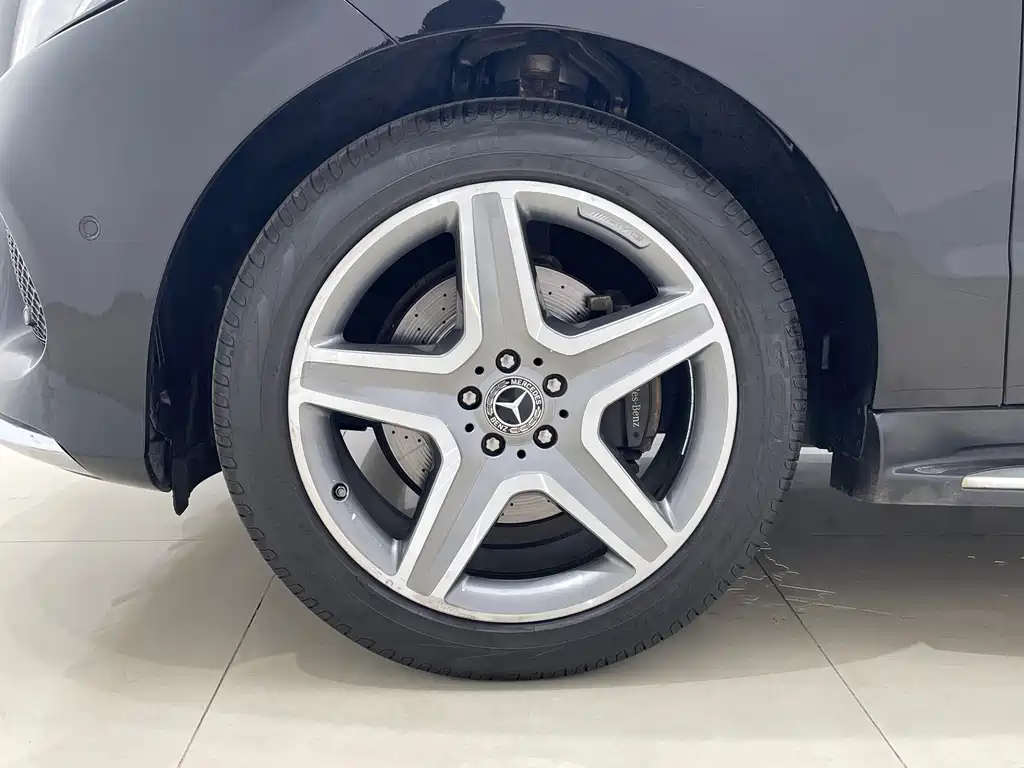 Mercedes-Benz GLE (Import) — миниатюра 9