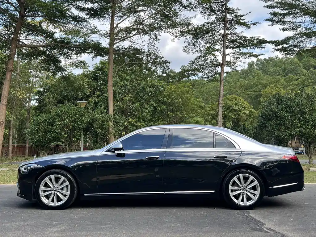 Mercedes-Benz S-Class — миниатюра 16