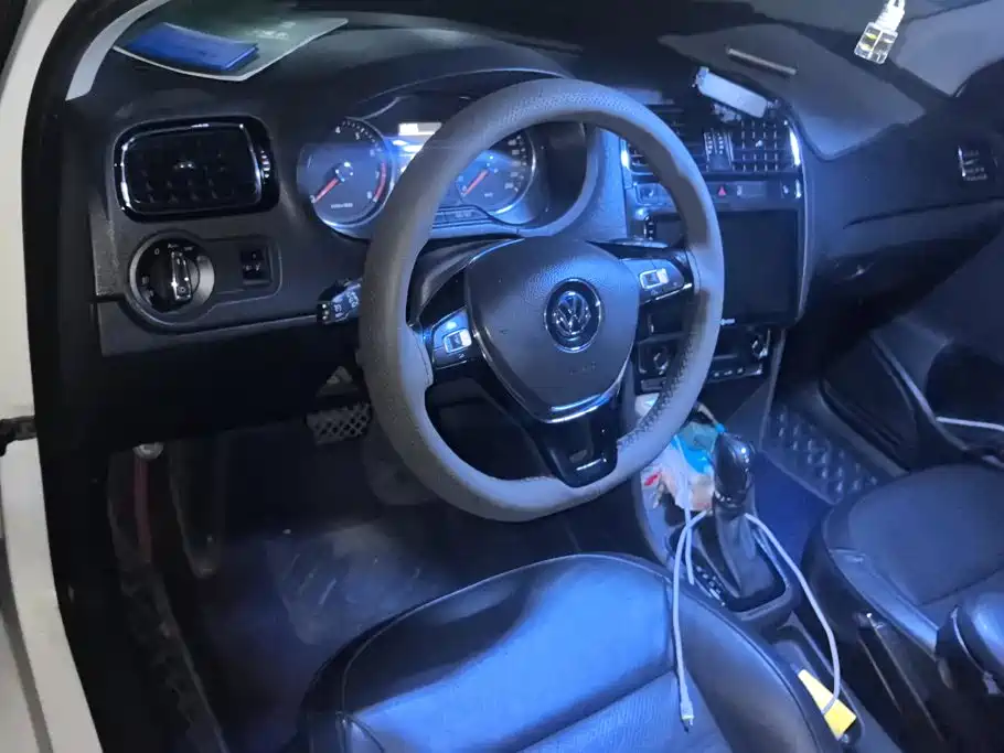 Volkswagen Polo — миниатюра 12