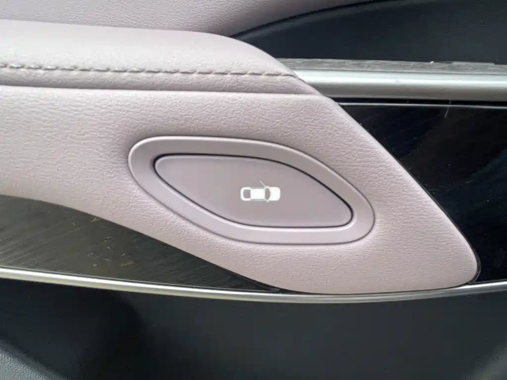 Hongqi Hongqi Tiangong 08 — миниатюра 10