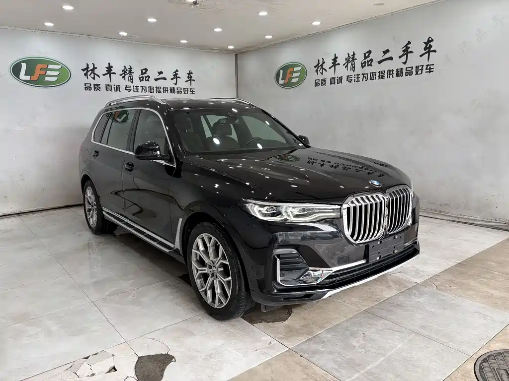 BMW X7 2021 xDrive40i Lead Luxury