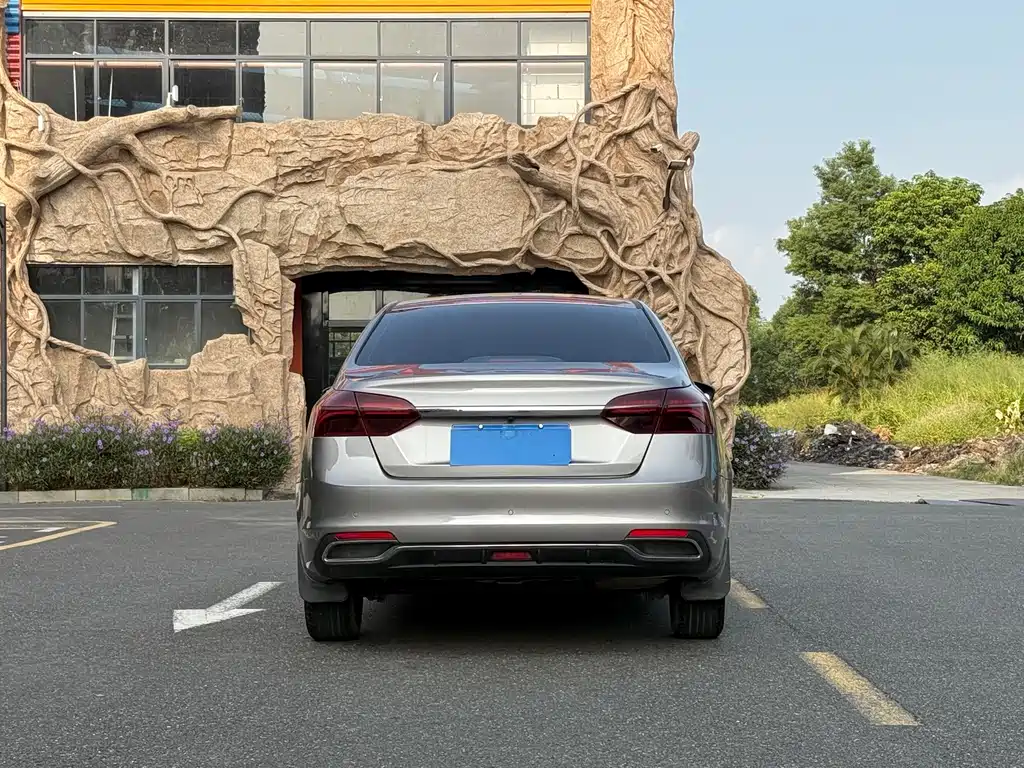 Geely Emgrand — миниатюра 4