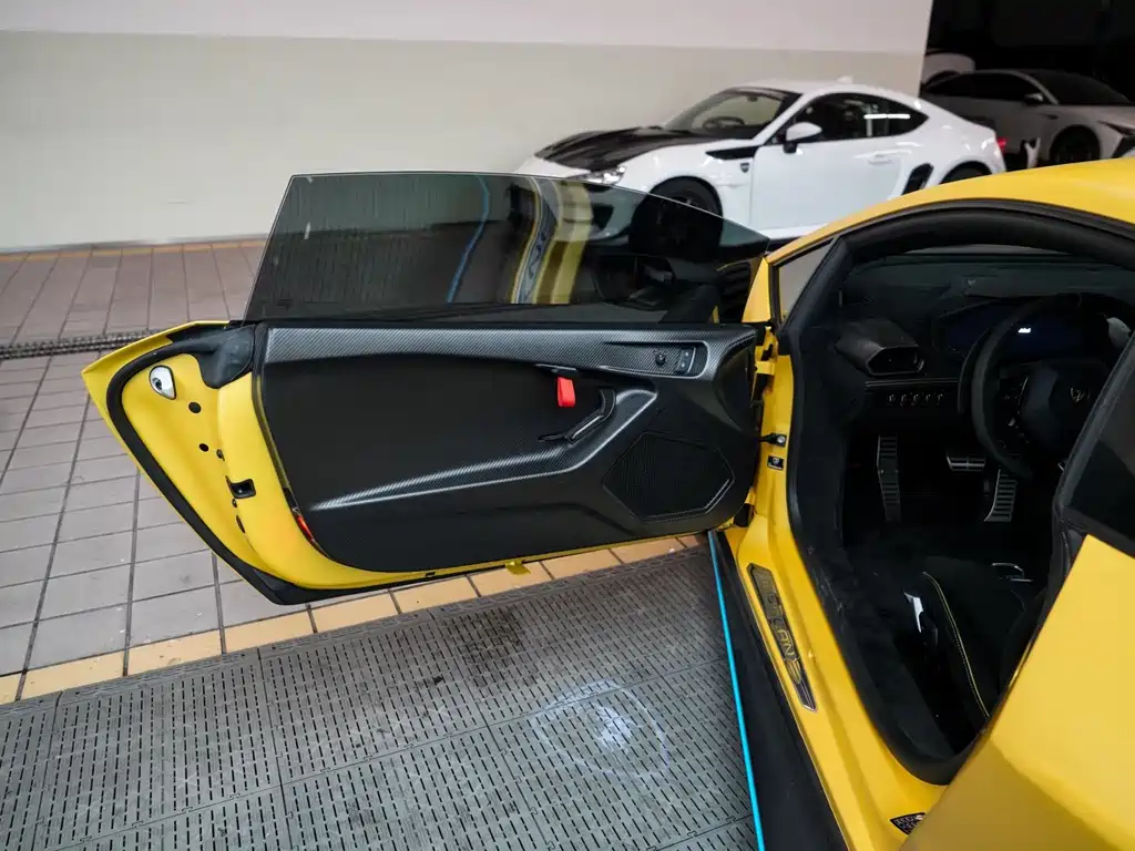 Lamborghini Huracán - фото 6