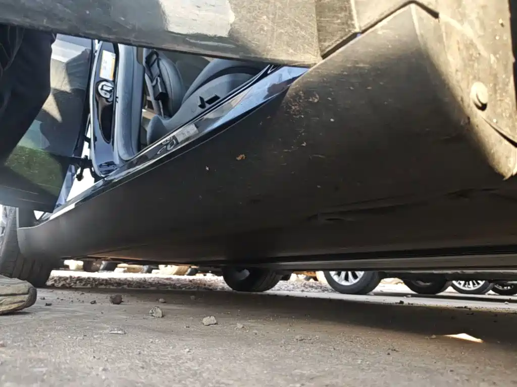 Tesla Model Y — миниатюра 21