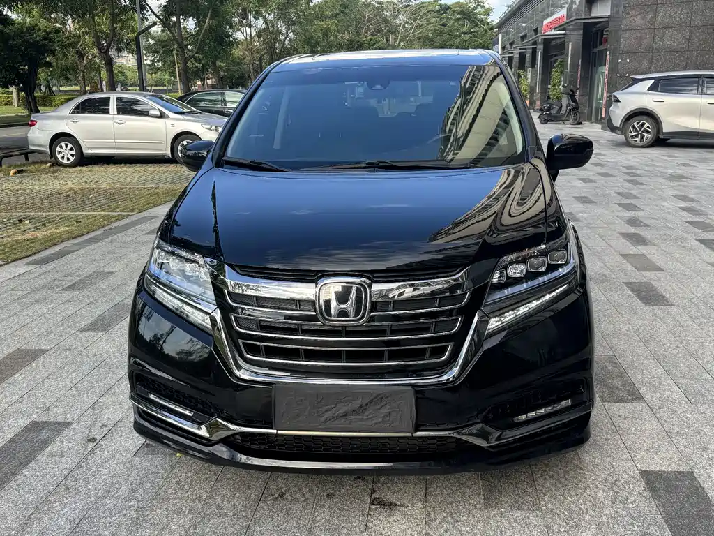 Honda Elysion — миниатюра 2