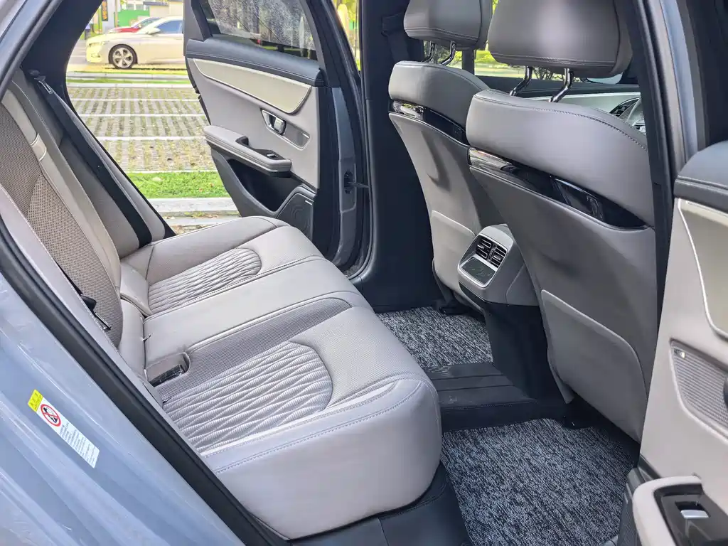 BYD Han — миниатюра 10