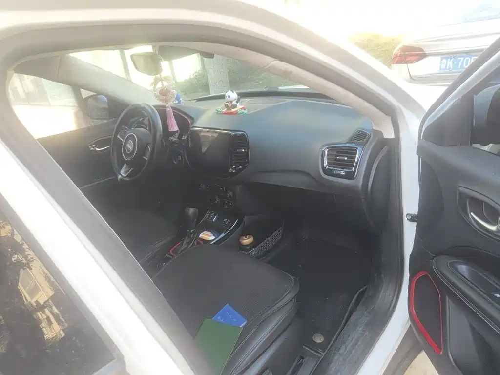 Jeep Compass — миниатюра 18