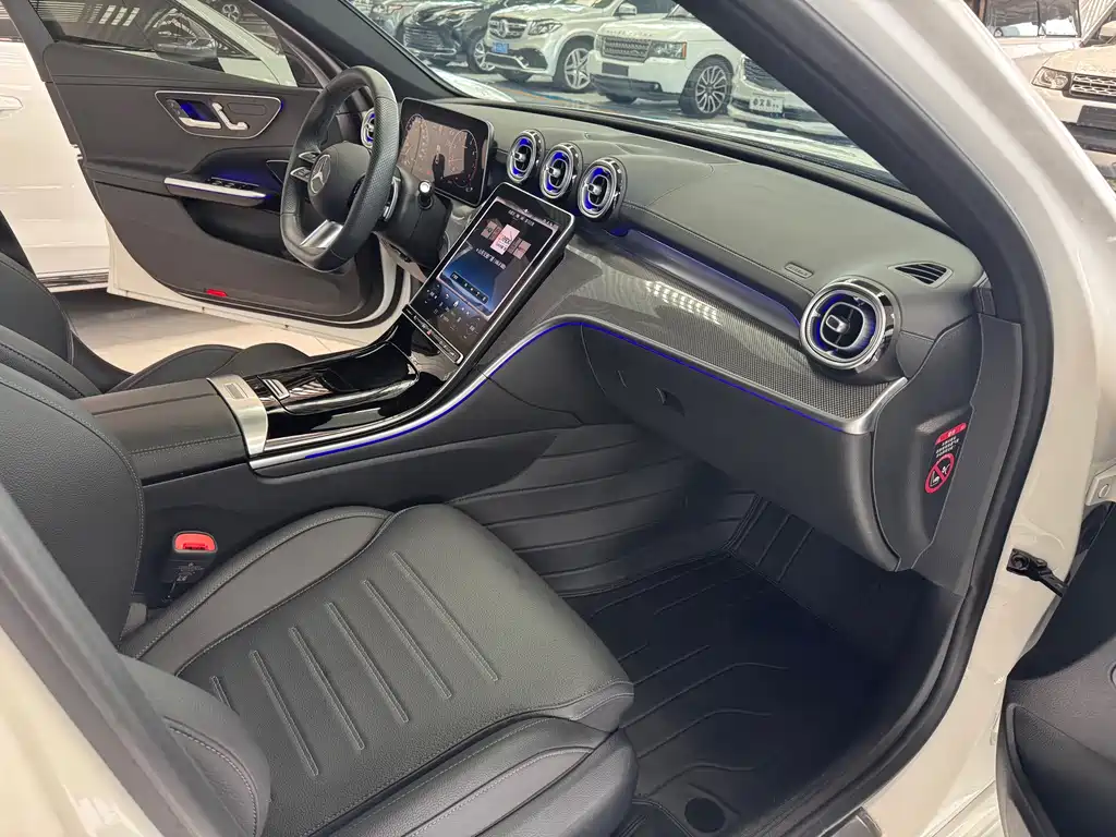 Mercedes-Benz C-Class — миниатюра 9