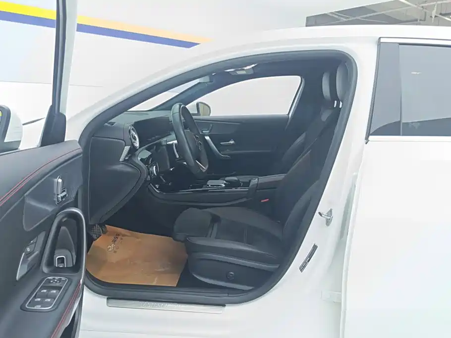 Mercedes-Benz A-Class — миниатюра 9