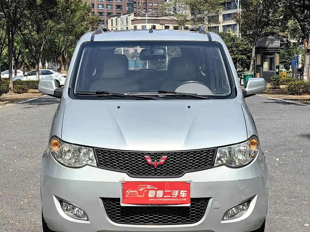 Wuling Hongguang — миниатюра 2