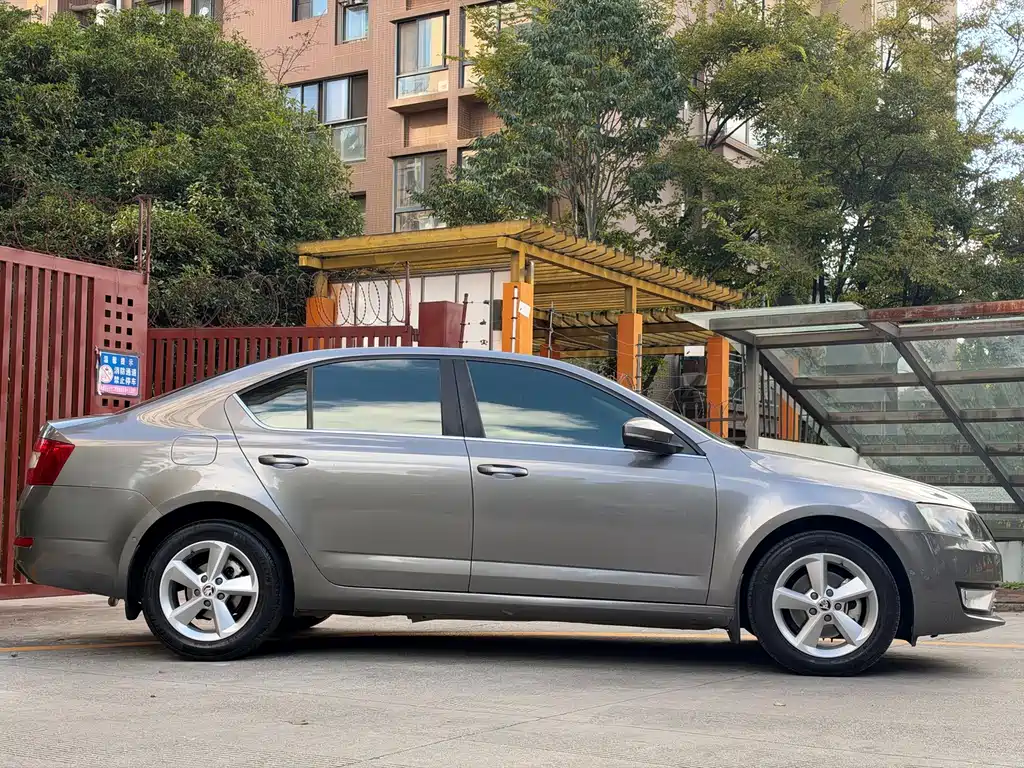 Skoda Octavia — миниатюра 13