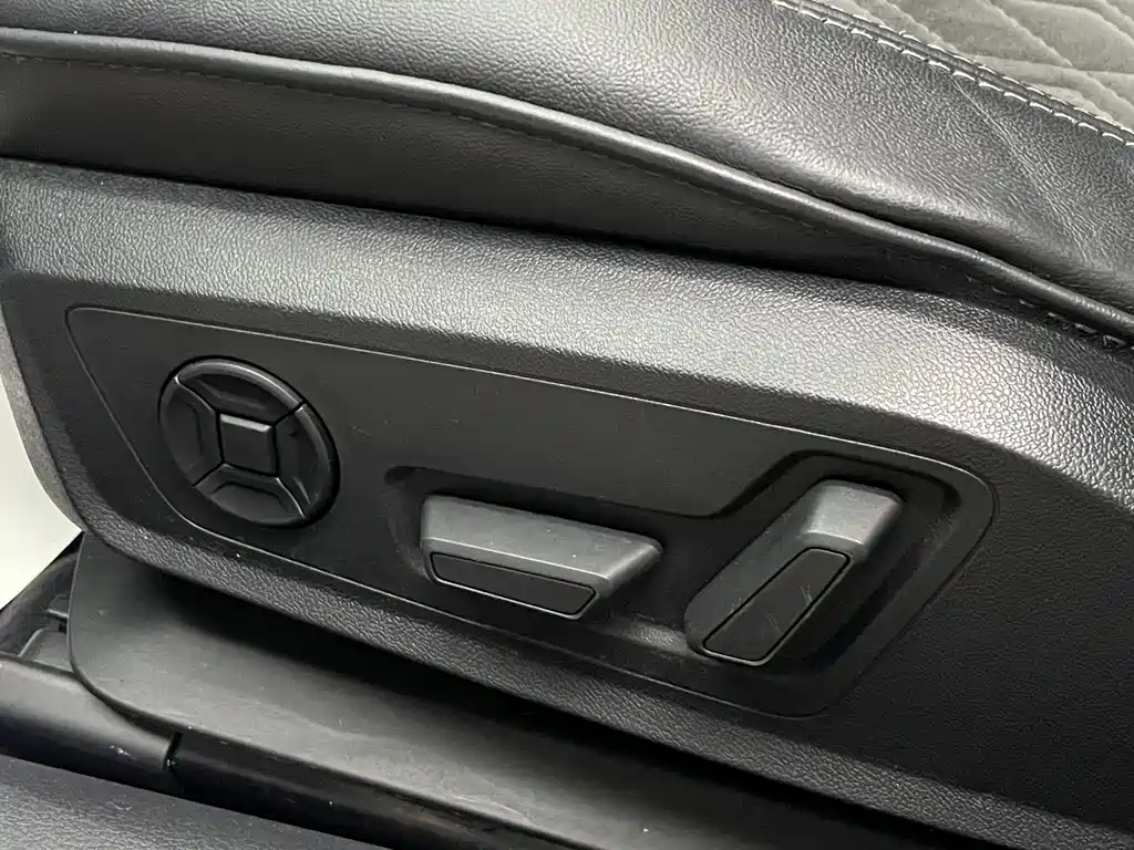 Audi A6L — миниатюра 22