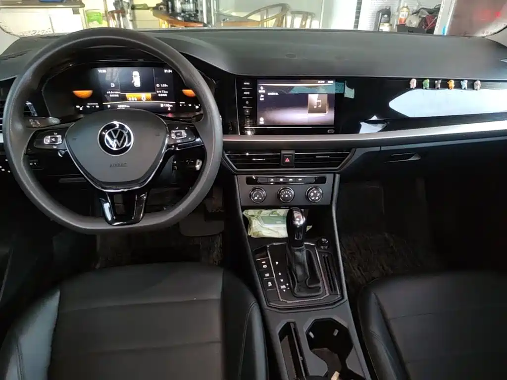 Volkswagen Lavida — миниатюра 10