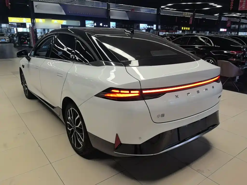 XPeng P5 — миниатюра 5