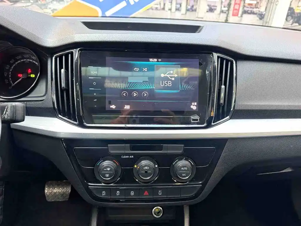 Skoda Kamiq — миниатюра 7