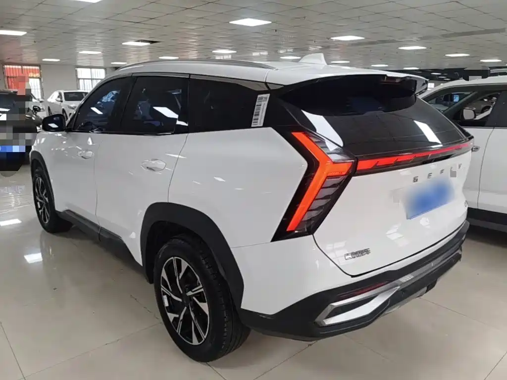 Geely Boyue L — миниатюра 5