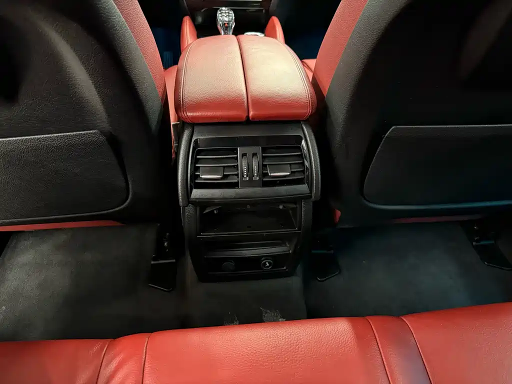 BMW X6 — миниатюра 11