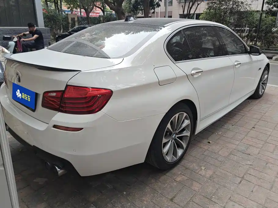BMW 5 Series — миниатюра 3