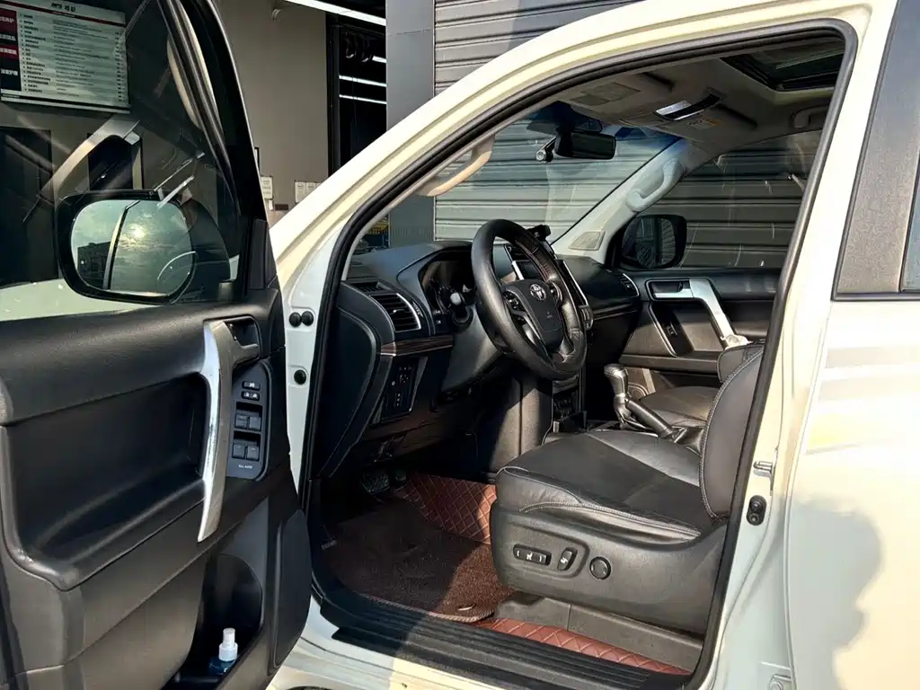 Toyota Prado — миниатюра 8