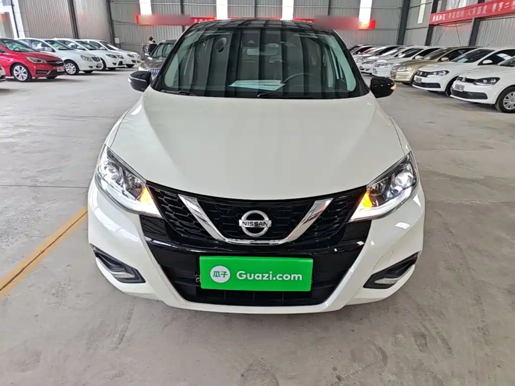 Nissan Tiida — миниатюра 3