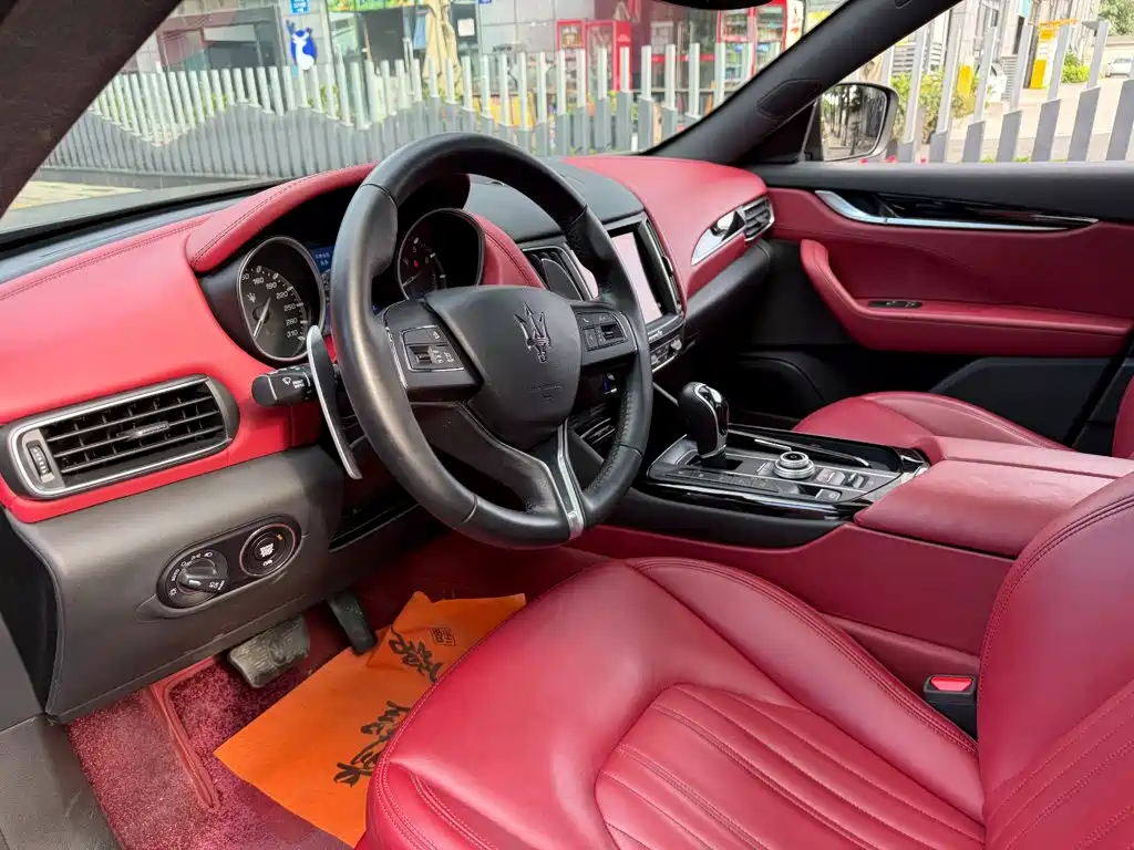 Maserati Levante — миниатюра 7