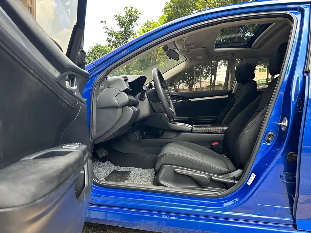 Honda Civic — миниатюра 11