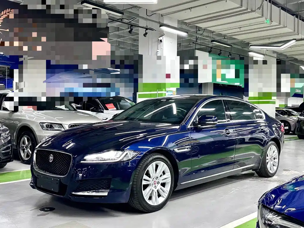 Jaguar XFL