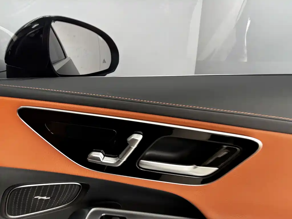 Mercedes-Benz GLC — миниатюра 24