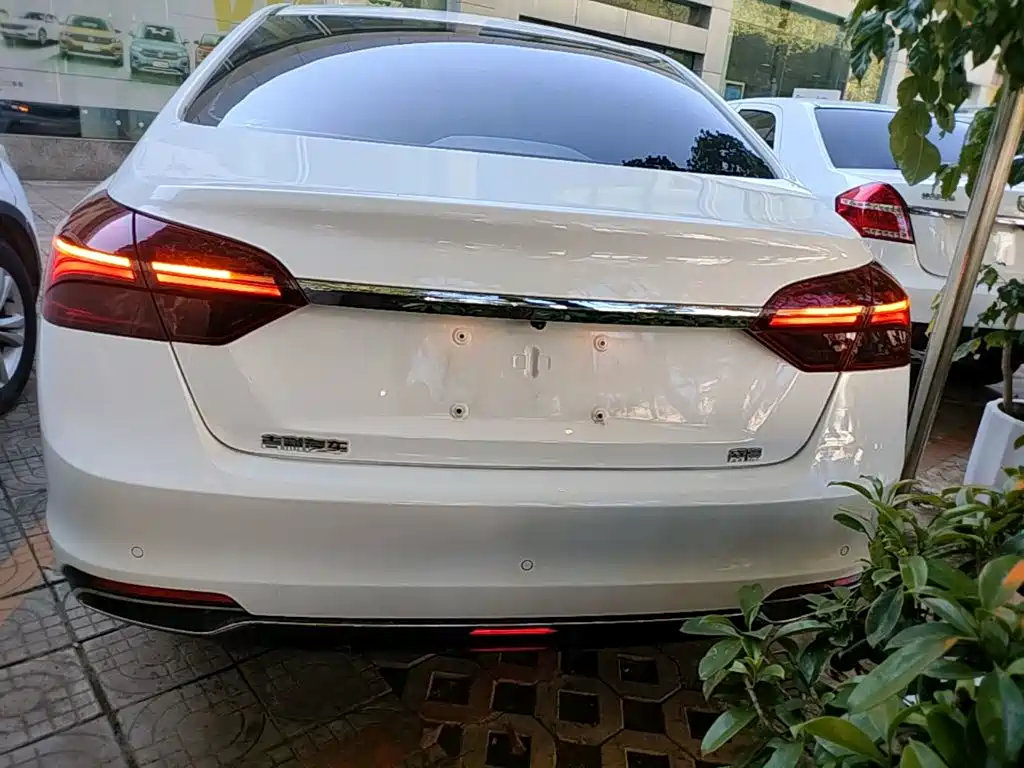 Geely Emgrand — миниатюра 6