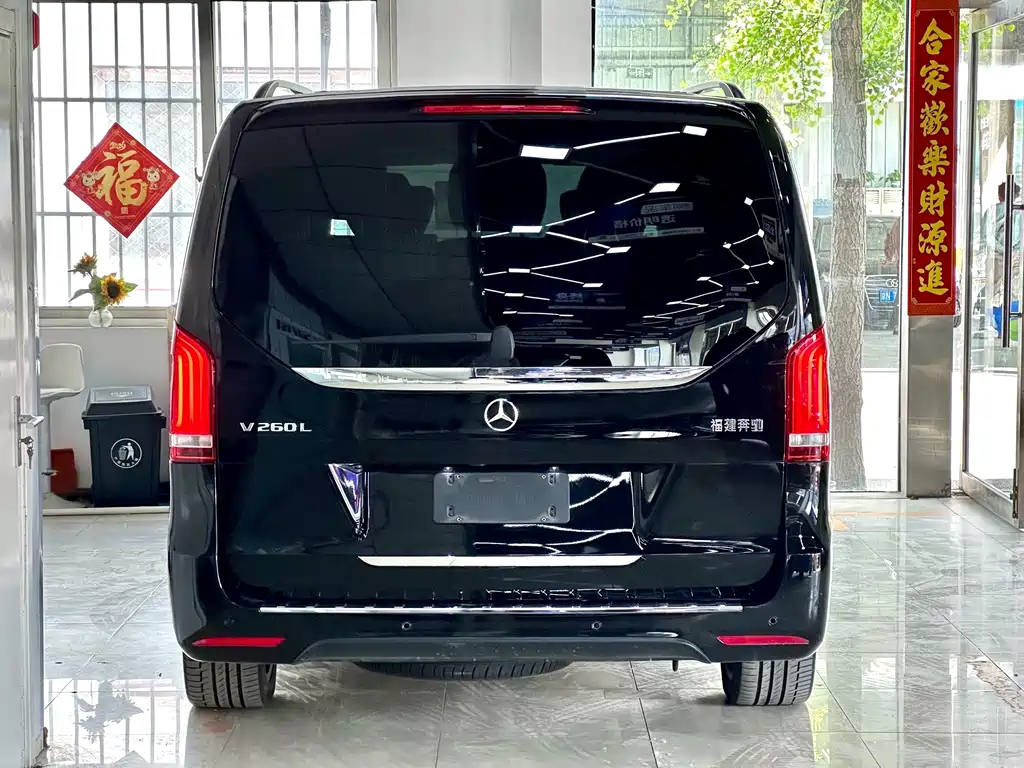 Mercedes-Benz V-Class V 2022 V 260 L Luxury