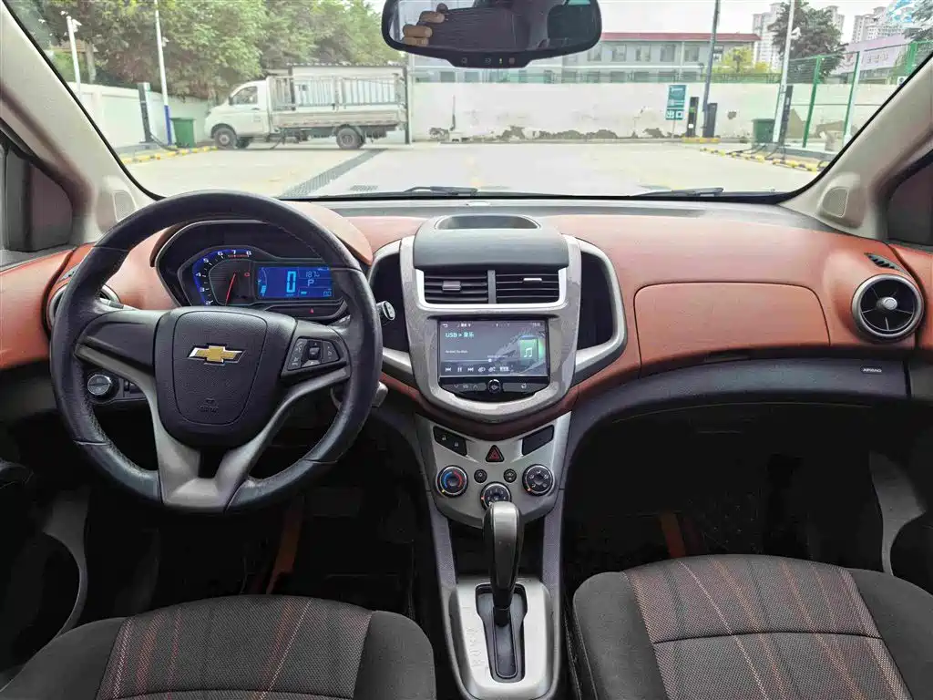 Chevrolet Aveo — миниатюра 13