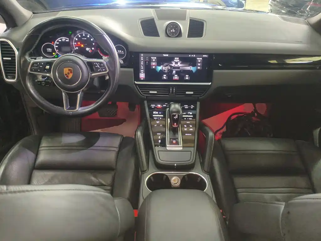Porsche Cayenne — миниатюра 3