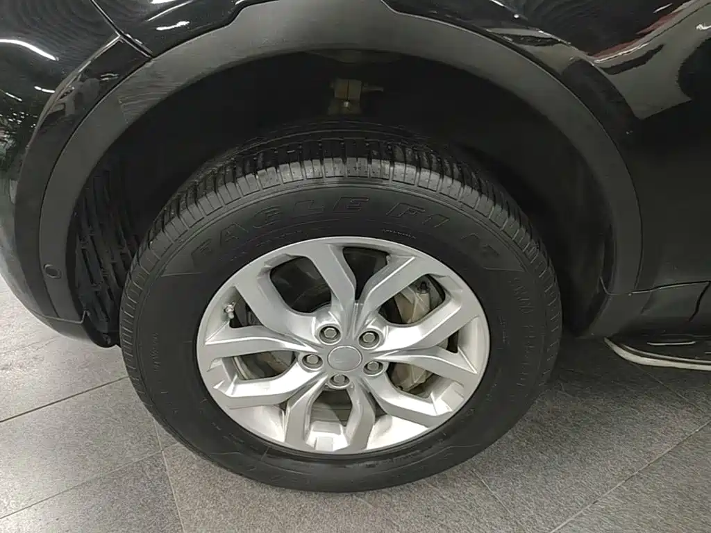 Land Rover Discovery — миниатюра 23