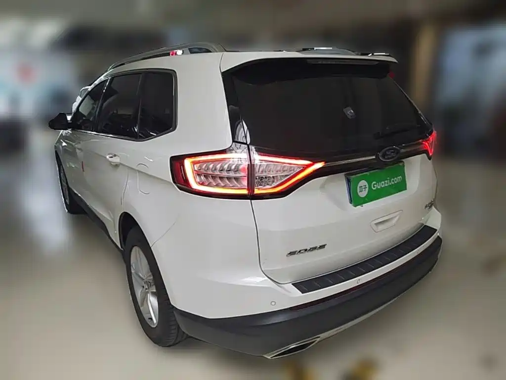 Ford Edge — миниатюра 7