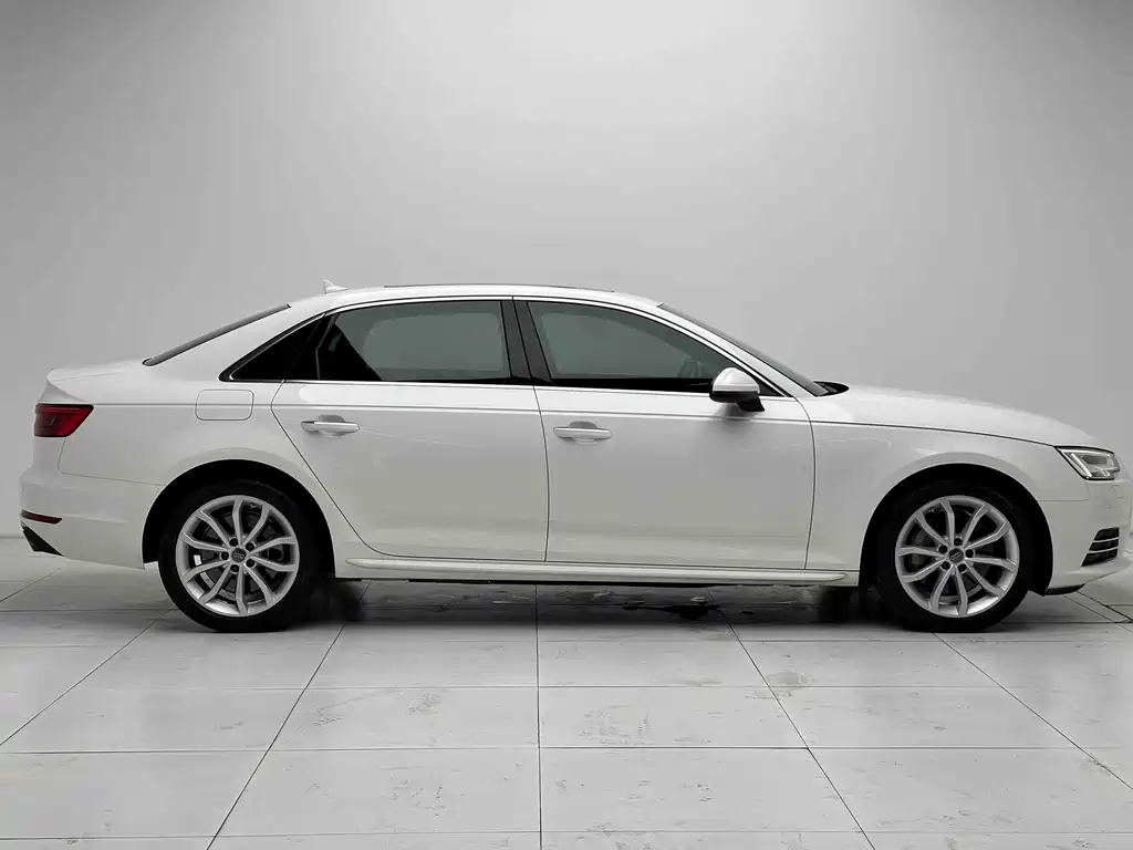 Audi A4L — миниатюра 25