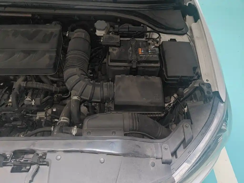 Hyundai Elantra — миниатюра 19