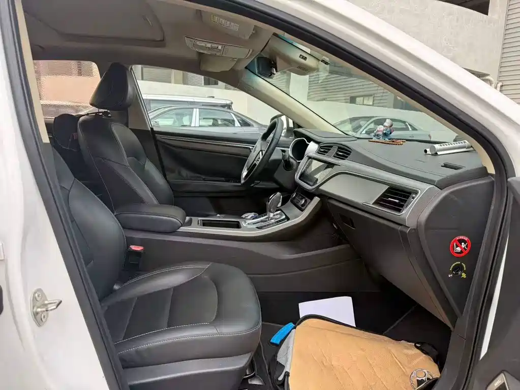 Geely Emgrand GL — миниатюра 9
