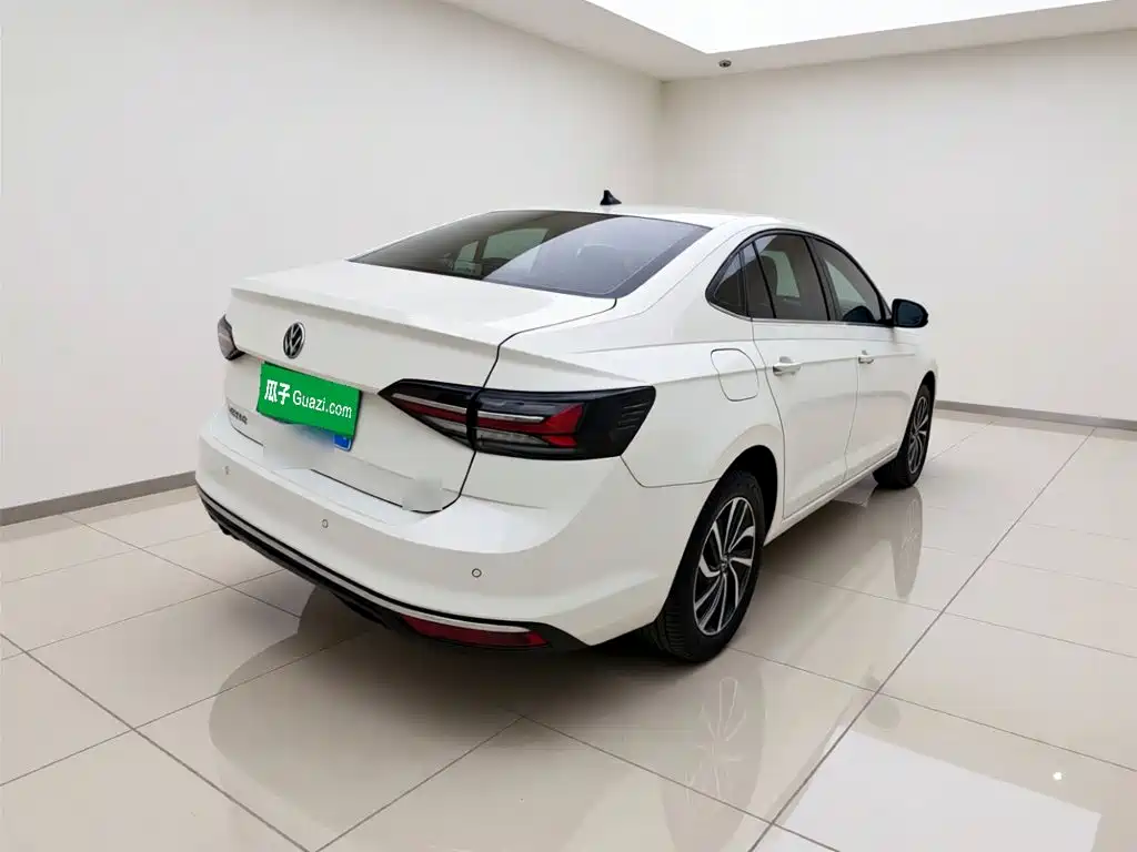 Volkswagen Lavida — миниатюра 4