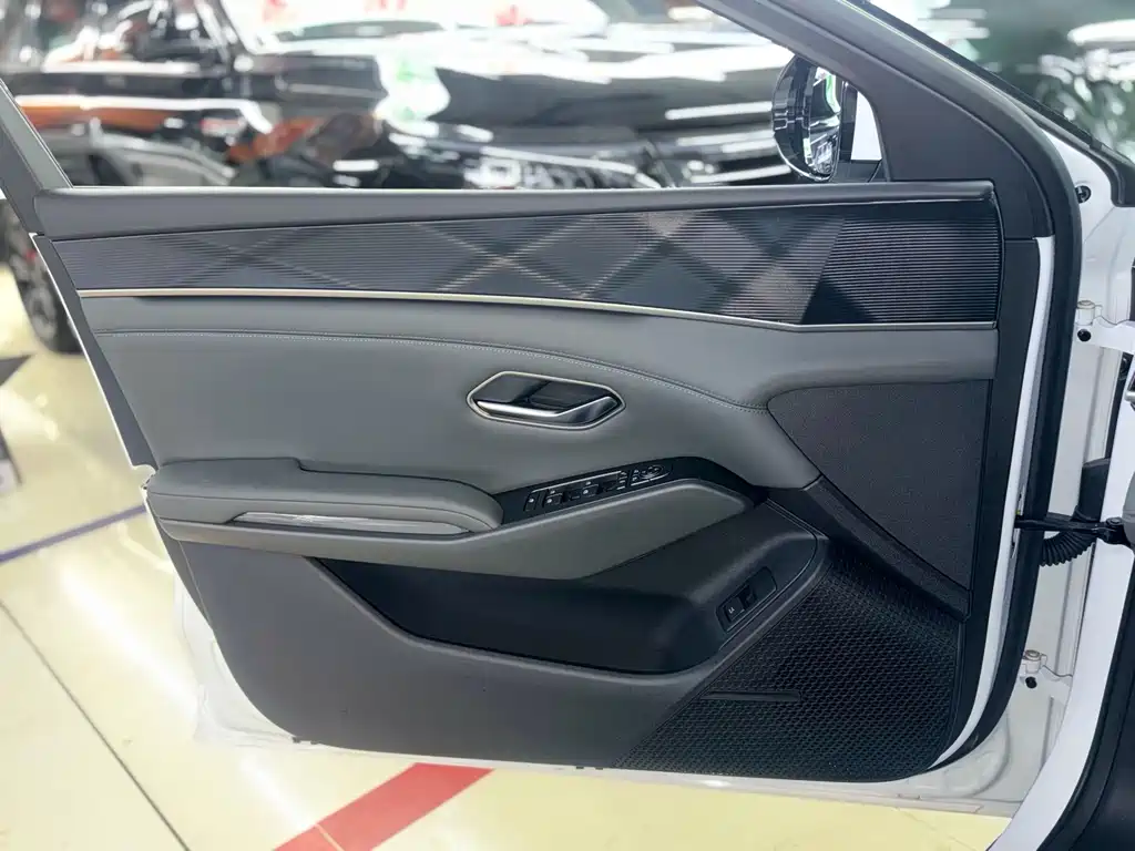 BYD Qin L — миниатюра 14
