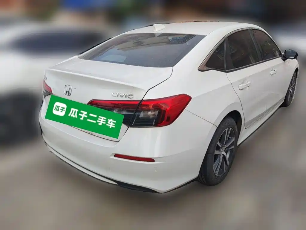 Honda Civic — миниатюра 8