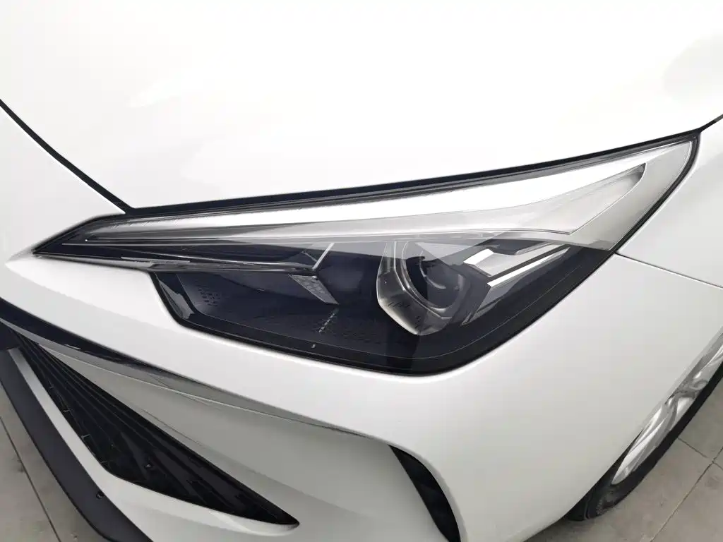Roewe i5 — миниатюра 7
