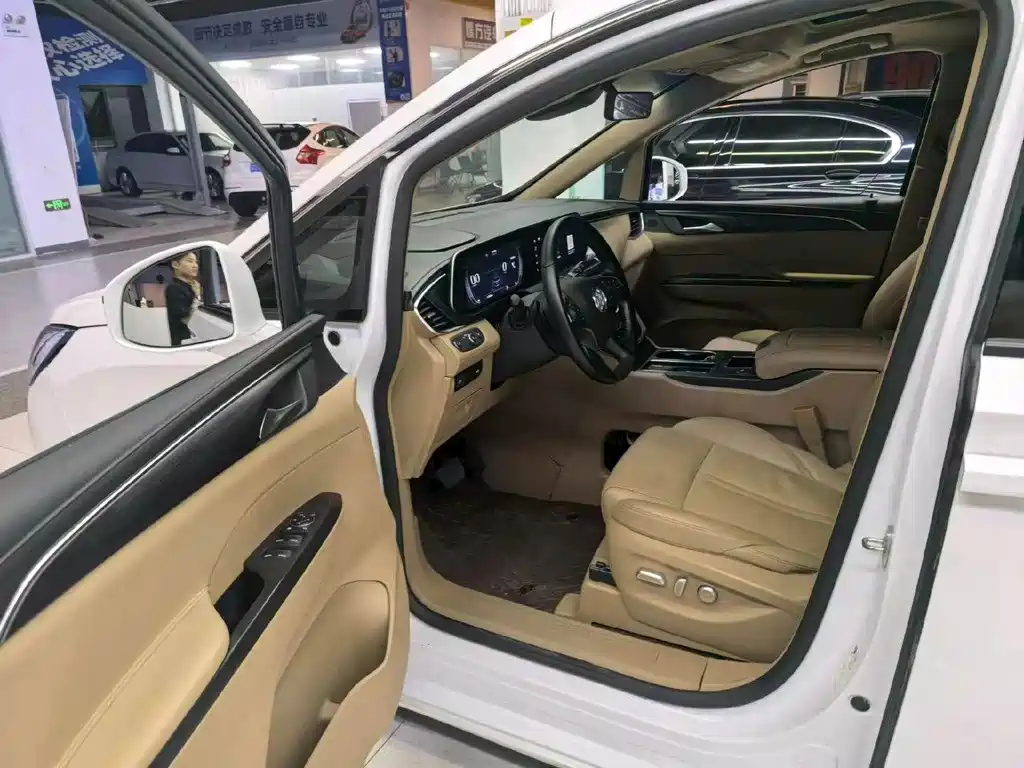 Buick GL8 — миниатюра 4