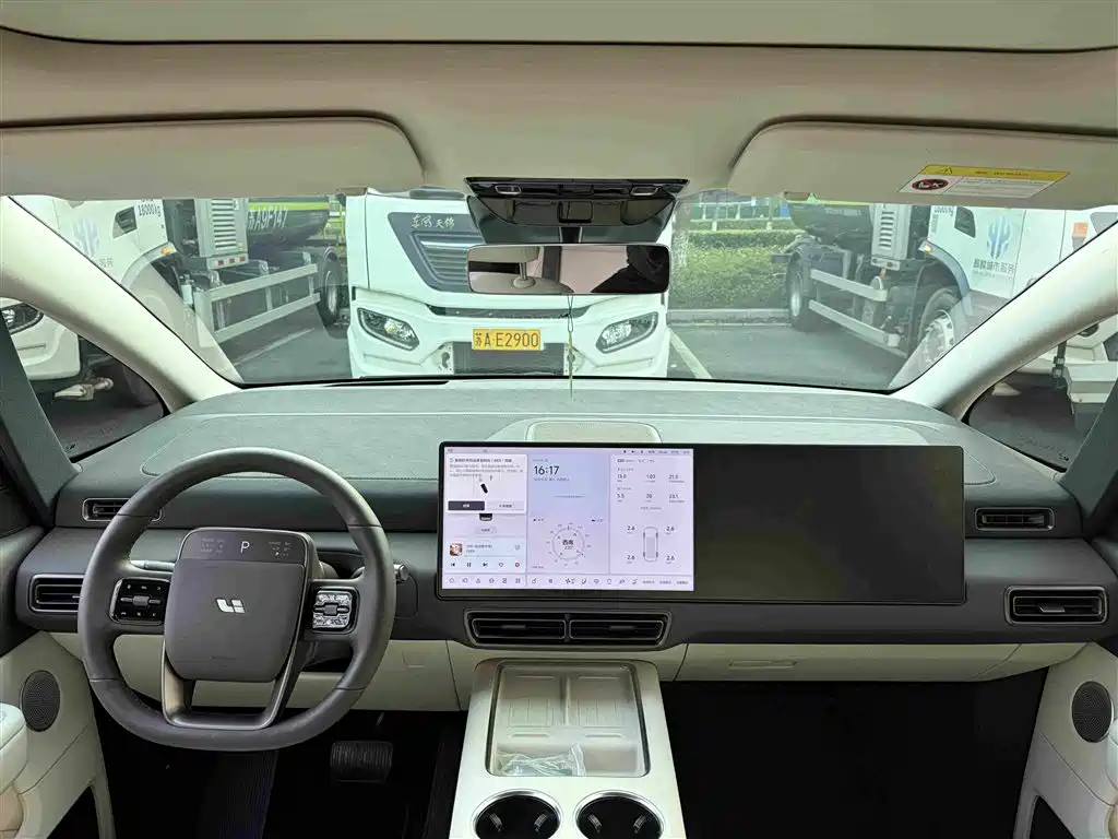 Li Auto Li MEGA — миниатюра 15