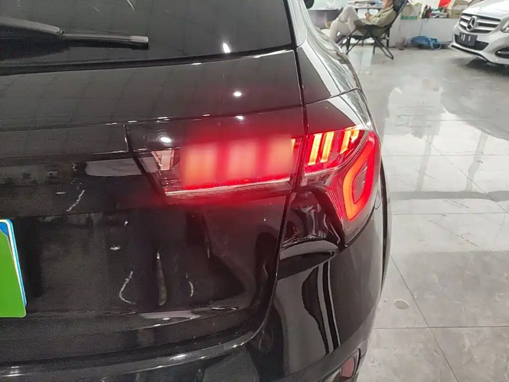 Lynk & Co 02 Hatchback — миниатюра 8
