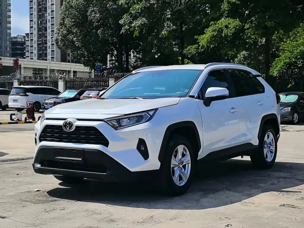 Toyota RAV4 2024